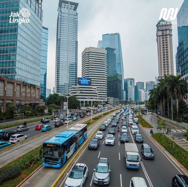 Ilsutrasi Jakarta dan Transportasi Massal I instagram @MRT Jakarta