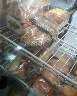 Juga ada roti jenis soudough (dokpri)