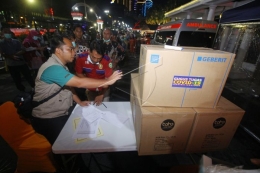 Bantuan APD untuk tenaga medis. (Antarafoto)