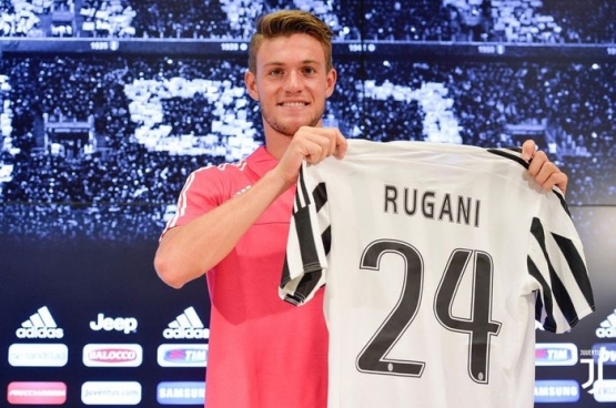 Bek asal Italia, Daniele Rugani jadi pesepak bola Serie A pertama yang dikonfirmasi positif Covid-19| Sumber: Twitter JuventusFCEn