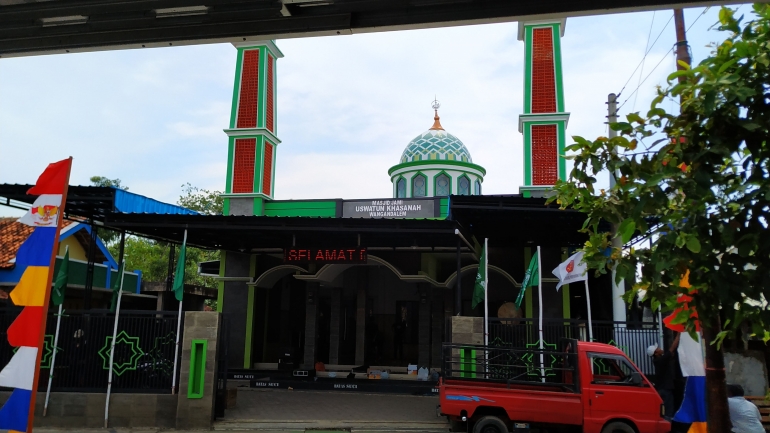 Masjid Jami' Uswatun Hasanah. (dok. pribadi)