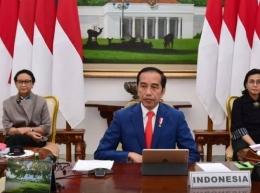 Jokowi Mengikuti Rapat KTT G20 I Gambar : Facebook Presiden Joko Widodo