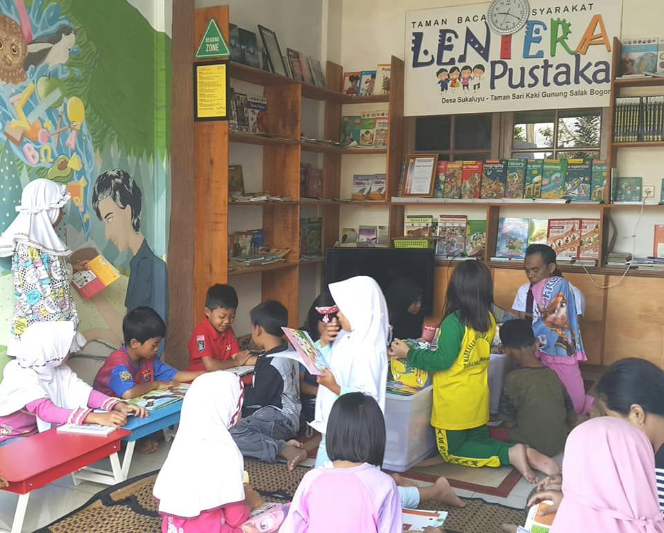 7 Dari 10 Taman Bacaan Di Indonesia Berpotensi Bangkrut Halaman All ...