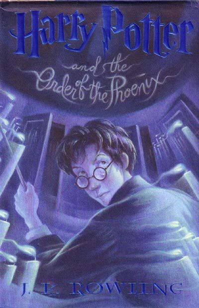 Cover buku Harry Potter dan Orde Phoenix yang dilakukan resensi (Sumber : www.infoplease.com)