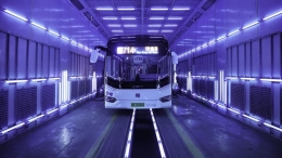 A bus is disinfected using UVC in Shanghai, China (Credit: Getty Images) via BBC.Com edisi 27/3/2020