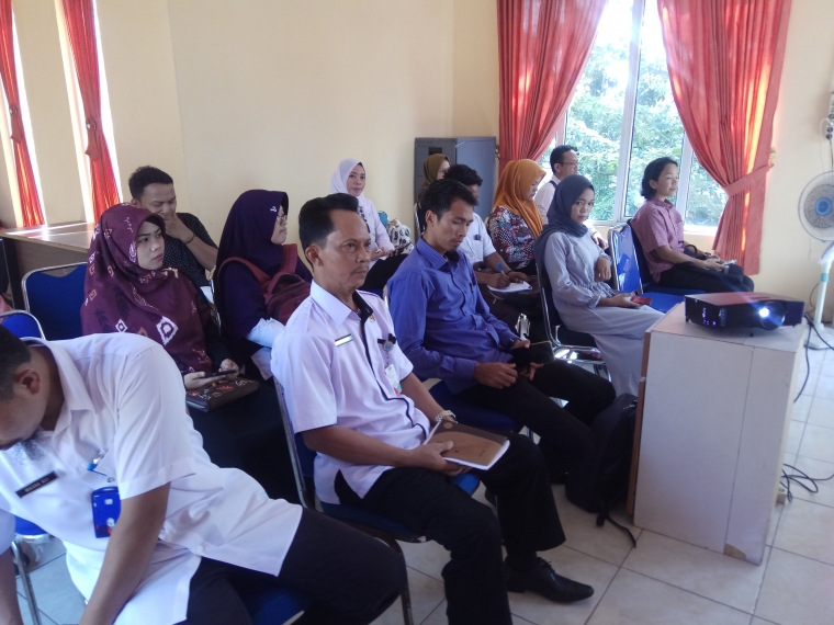 Kegiatan sosialisasi transformasi perpustakaan di perpustakaan umum daerah kabupaten (dokpri)
