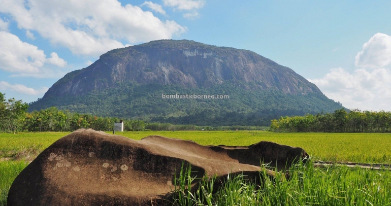 Bukit Kelam, Sintang, Kalimantan Barat (sumber: bombasticborneo.com)