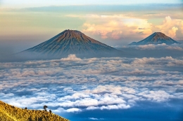 Gunung berapi Jawa Tengah (sumber: pixabay)