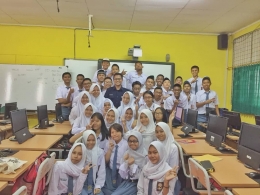 Hari Pertama Belajar di SMKN 50 Jakarta Timur