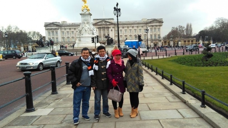 Latar Belakang Istana Buckingham London | dokpri