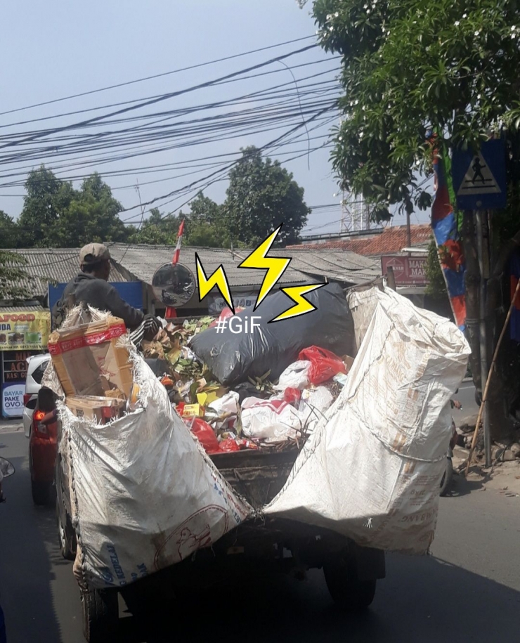 Ilustrasi: Pemulung dan petugas kebersihan sampah harus diwadahi oleh PKPS untuk meningkatkan kesejahteraannya. Sumber: Dokpri. 