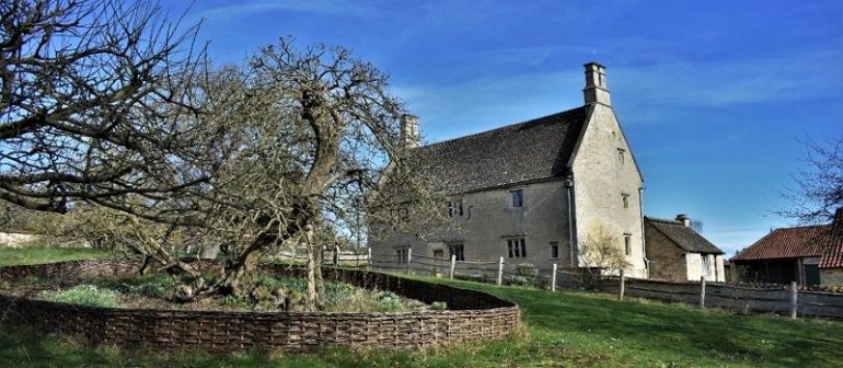 Woolsthorpe Manor, rumah Isaac Newton dan pohon apelnya (nationaltrust.org.uk/woolsthorpe-manor)