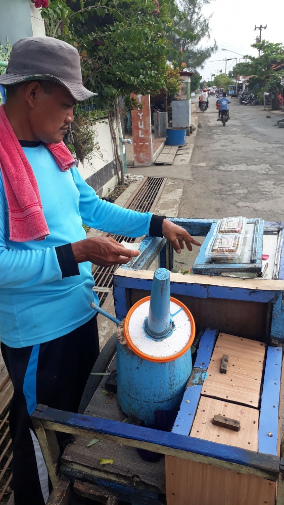 Rujak Bebek Man Tari Kompasiana Com