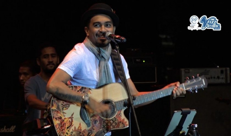 Glenn Fredly. Sumber: style.tribunnews.com