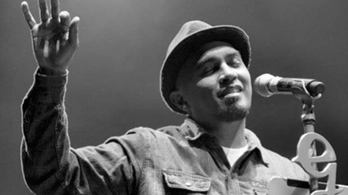 Glenn Fredly. Sumber: style.tribunnews.com