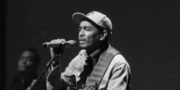 Glenn Fredly, musisi papan atas asal Ambon yang meninggal pada tanggl 08 April 2020. Sumber foto: kapanLagi.com