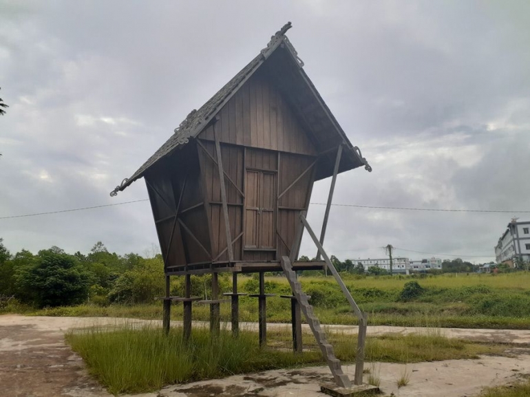 Lumbung Padi Dayak Khas Kalimantan Barat (Dok.Pri)