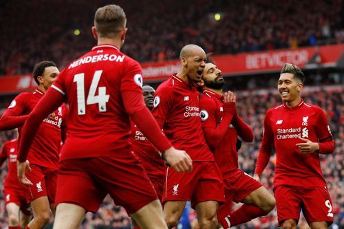 Jordan Henderson berslebrasi merayakan gol bersama pemain Liverpool lainnya (Foto Premierleague.com) 