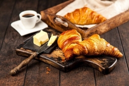 Croissant| Sumber: Shutterstock/George Dolgikh 