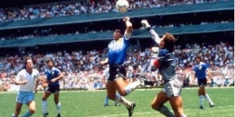 Gol Tangan Tuhan Maradona (Kompas.com)