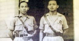 Letkol Moeffreni Moe'min (kiri) dan staf-nya Mayor Soeroto Kunto. Sumber: historia.id
