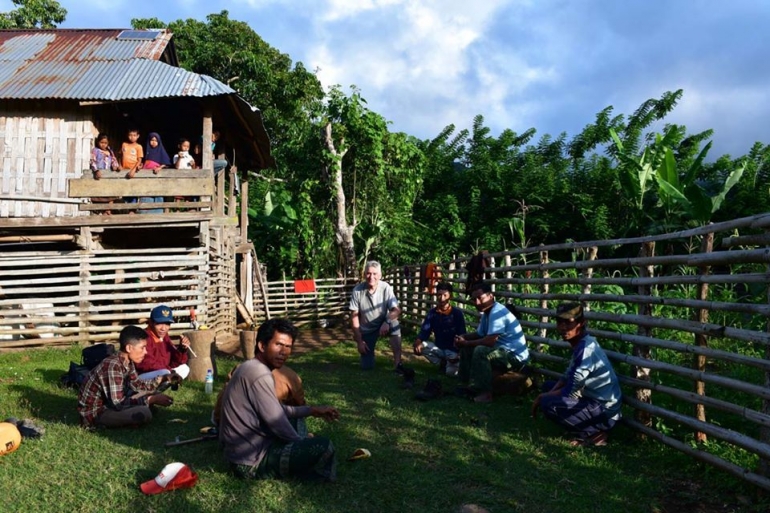 Diskusi di ruang publik pedalaman Sumbawa, 2020 (dok: Rusdianto)
