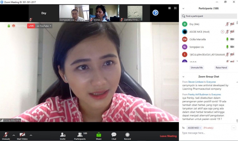 Moderator oleh dr. Cicilia Marcella | dokumntasi pribadi