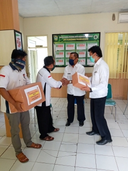 Bantuan dari UPK DAPM Pagerageung untuk Satgas Penanganan Covid-19 Kecamatan Pagergaeung (Dok. pribadi)