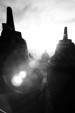 Foto Borobudur oleh Arbain Rambey