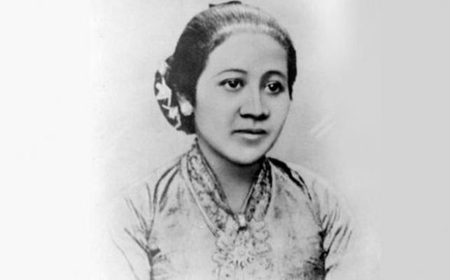 https://www.goodnewsfromindonesia.id/2018/04/21/wajah-wanita-indonesia-sejak-1900-hingga-kini