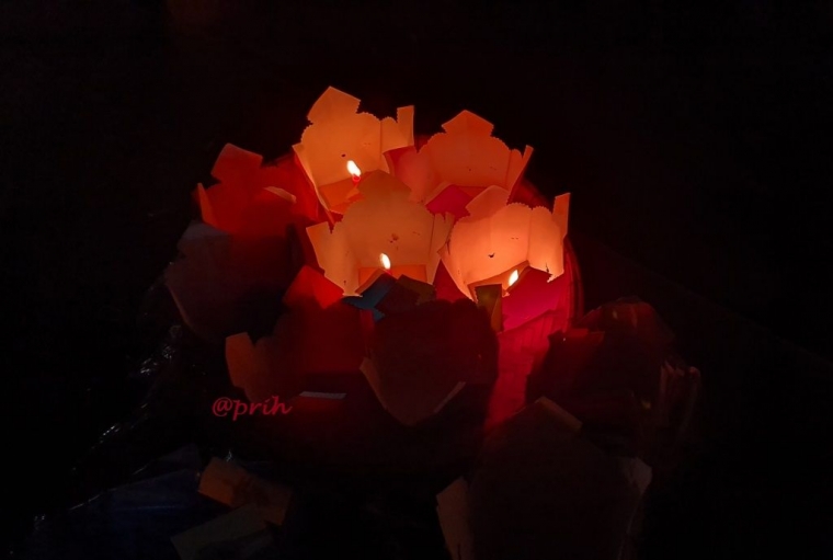 Lampion kertas siap larung (dok pri)