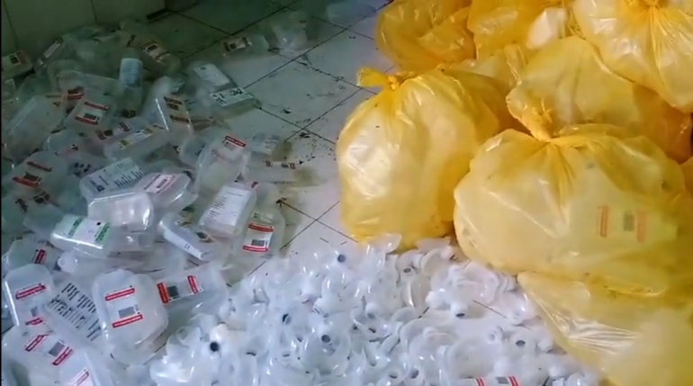 Ilustrasi: Penumpukan limbah medis rumah sakit masa Covid-19 di Surabaya (22/4). Sumber: Dokpri | ASRUL HOESEIN