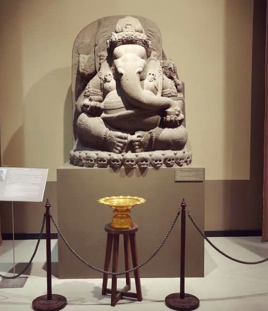 Ganesha dari Candi Singasari di National Museum of Bangkok (foto: lacultureindo.blogspot.com)