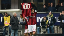 Kaka merayakan gol ke-100 nya bersama Milan pada 2014 lalu. (sumber foto: GIUSEPPE CACACE / AFP)