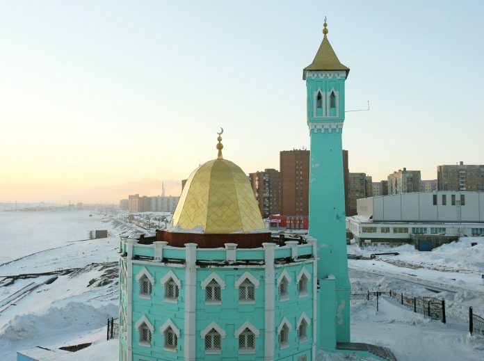 Masjid Paling Utara di Bumi, Masjid Nurd Kamal di kota Norilsk, Rusia (Foto : Russia Beyond)