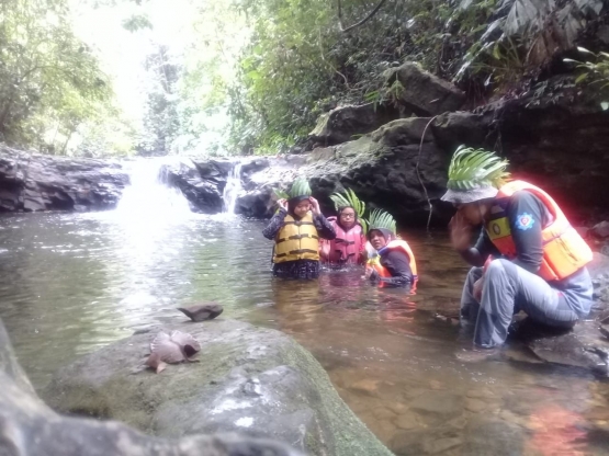 Segarnya air terjun di sungai, dokpri