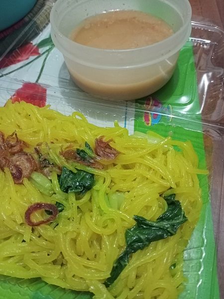 dokumen pribadi: mie glosor dan bumbu kacang