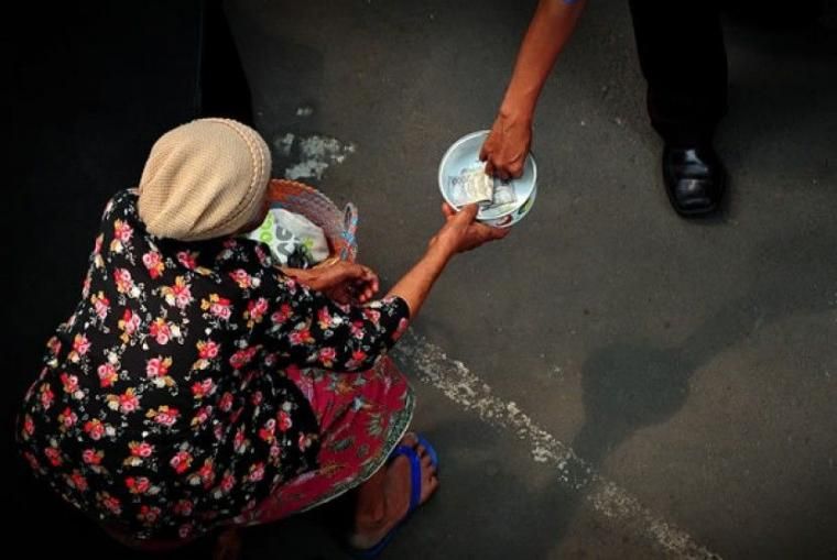 Ramadan di tengah pandemi mengajarkan kita untuk menambah nilai kebaikan di setiap harapan dan tindakan (foto ilustrasi diambil dari faktualnews.co)