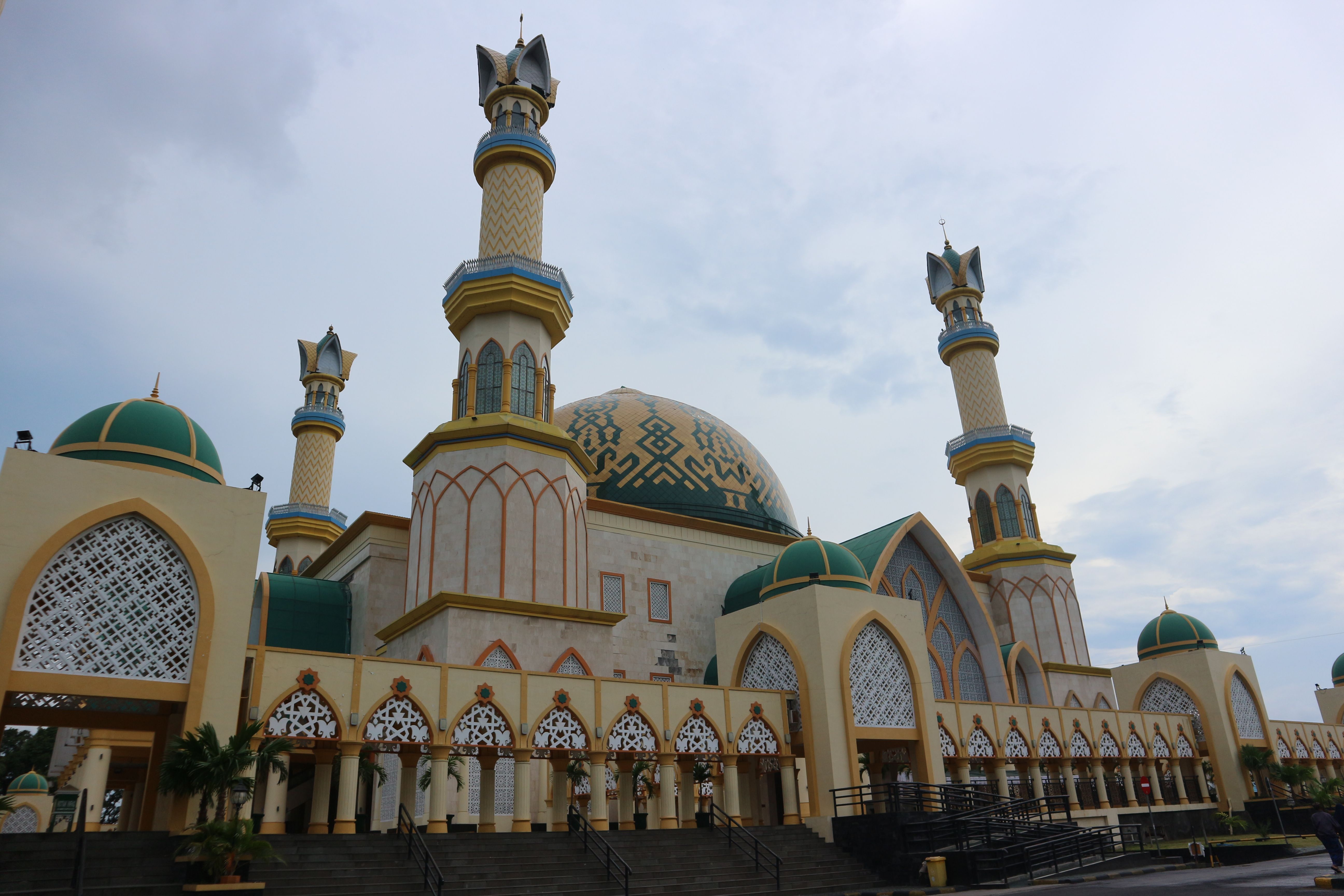 Masjid Hubbul Wathan NTB : Dokpri