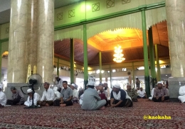 Tampak Bangunan Lama Masjid Berbahan Kayu |@kaekaha