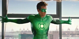 Reynolds Sebagai Green Lantern | Source : https://www.cinemablend.com/ 
