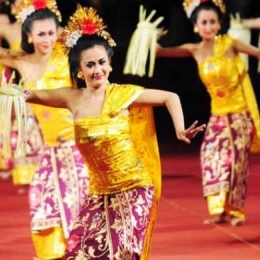 Hari Tari Dunia: Kenali Tari Tradisional Indonesia! Halaman 2 - Kompasiana. com