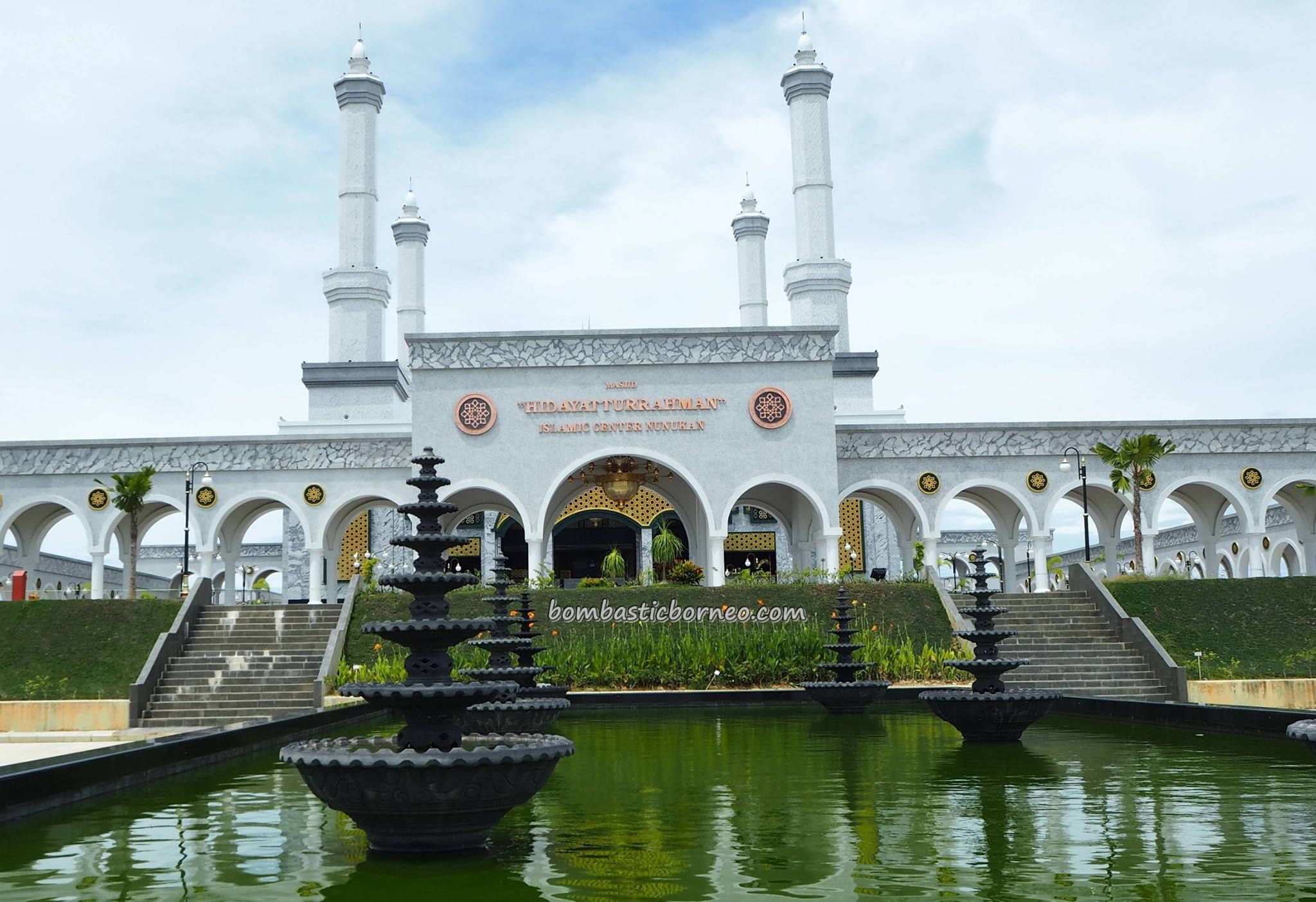 Masjid Islamic Center Nunukan : sumber bombasticborneo.com