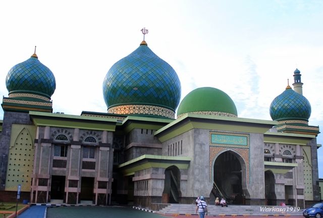 Gambar 3. Kubah Mesjid  Agung An-Nur Riau _@Warkasa1919