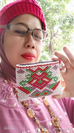 dompet manik-manik dari Kalimantan | dokpri