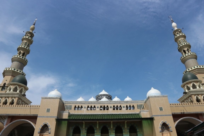 Nuansa Masjid Nabawi pada Arsitektur Masjid Agung Darussalam Halaman 1