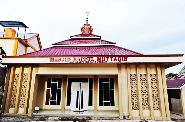 Masjid Baitul Muttaqin SMP N 1 Rejang Lebong, Bengkulu. Dok. Ozy V. Alandika