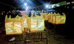 Nasi kotak hasil dari dapur umum Kodam Hasanuddin siap disalurkan 