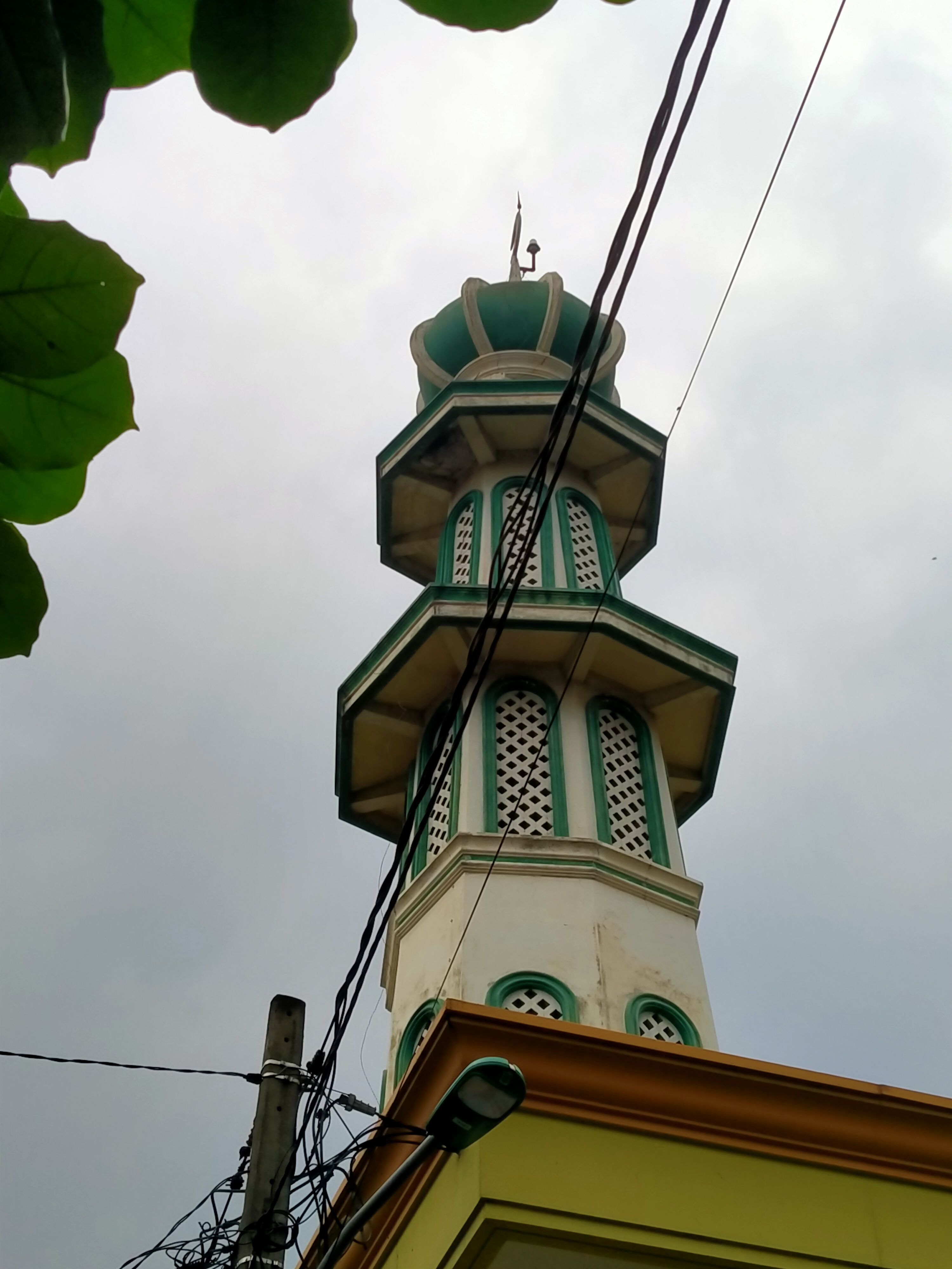 Masjid Jami Nurul Islam Jl. Rambutan Kalisari Pasar Rebo Jakarta Timur