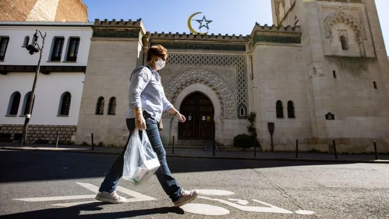 Masjid Raya Paris di Prancis yang ditutup semasa lockdown (foto: france3-regions.francetvinfo.fr/Ian Langsdon)